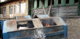 Comparing GOP and Dems to Assholes Offensive to Assholes